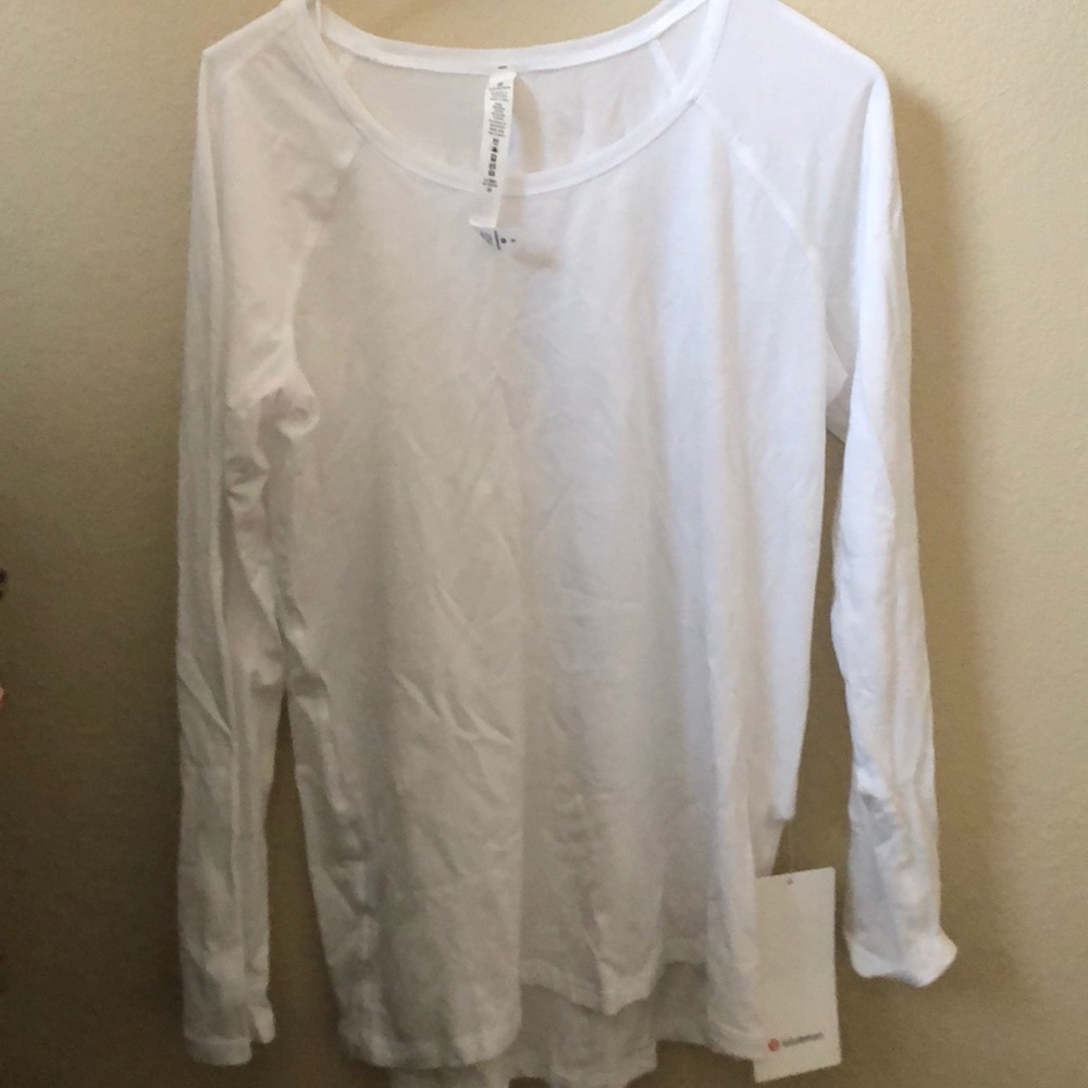 White lululemon long sleeve